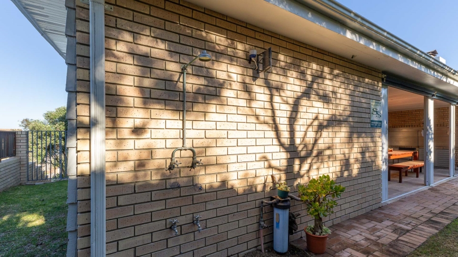3 Bedroom Property for Sale in Pienaarstrand Western Cape
